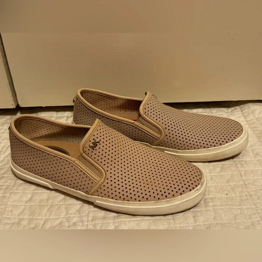 Michael Kors Women’s pink Slip On Shoes Dress Casual Oxford Sz 6